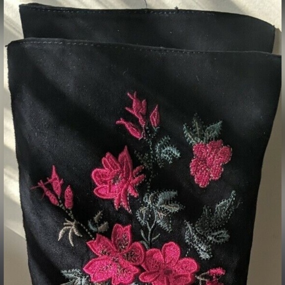 Libby Edelman Thigh High Boots Black w/ Red Floral Embroidery Design  Size 8.5 - Picture 7 of 13